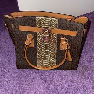 Michael Kors Studio Mercer Messenger Bag